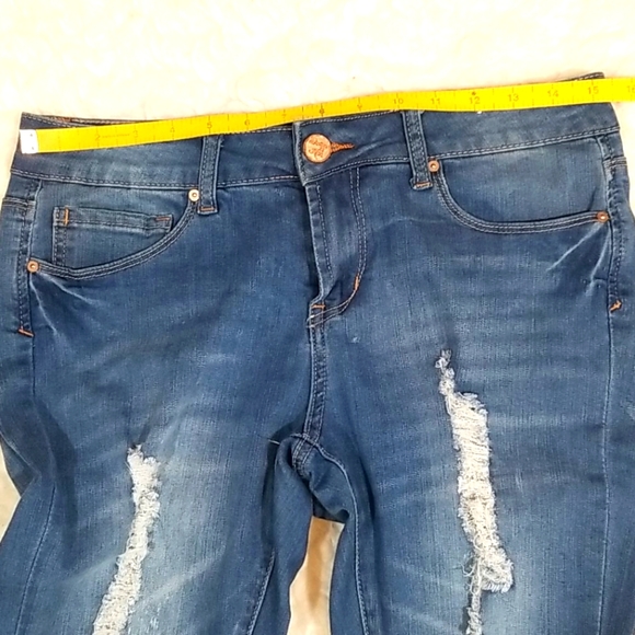Indigo Rein Crop Distressed Blue Capris.  11 - Picture 14 of 14
